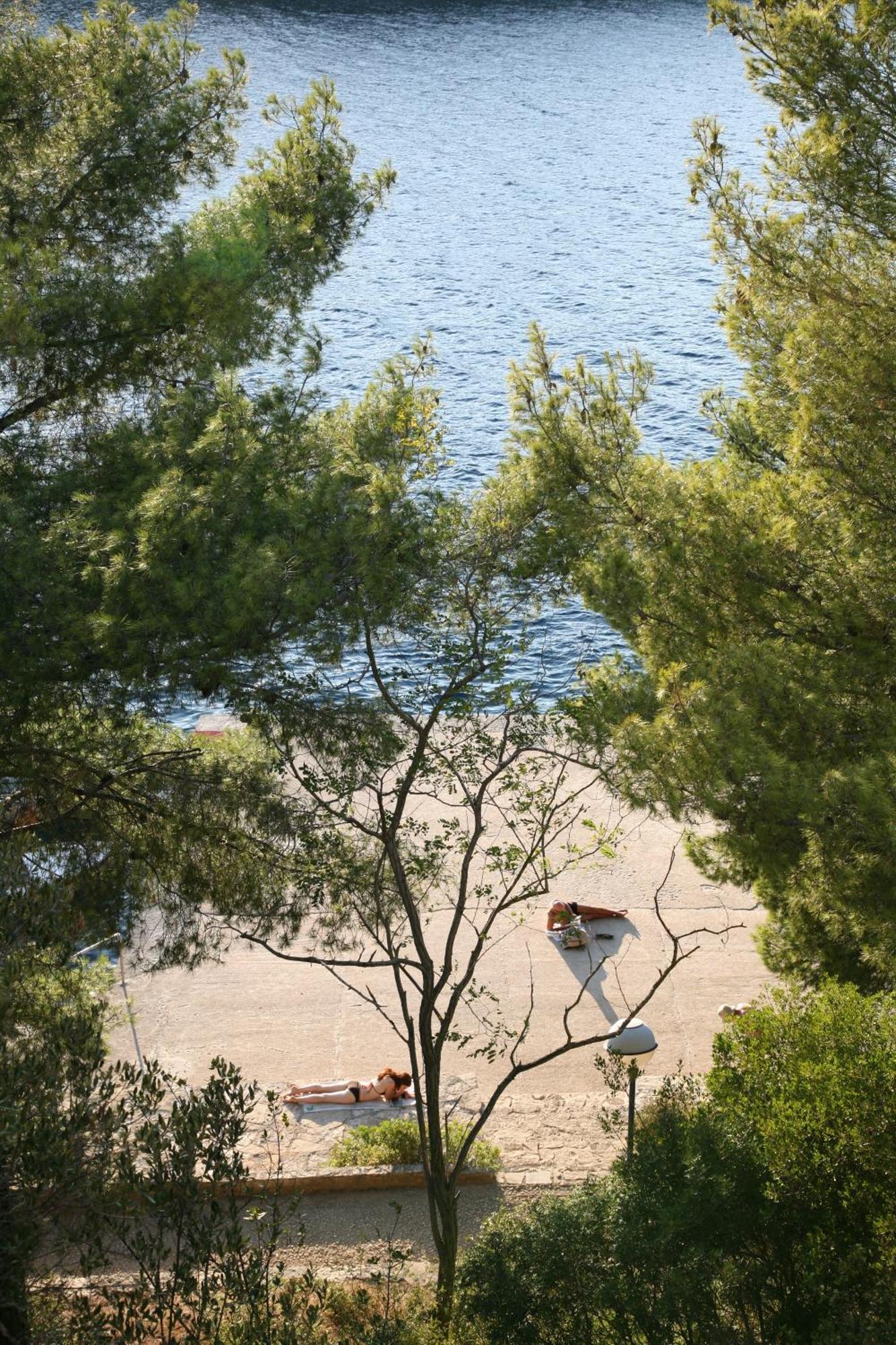 Hotel Сали Экстерьер фото
